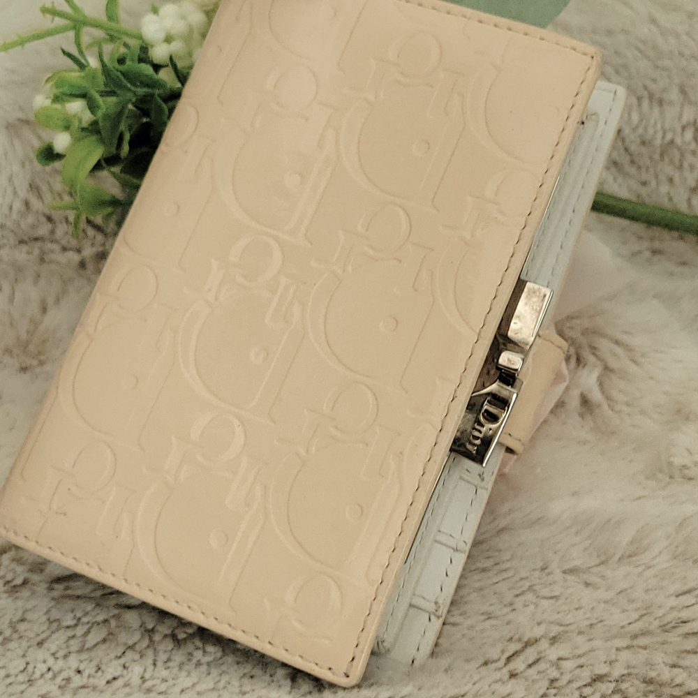 Christian Dior Beige Patent Embossed Bifold Wallet MC 1028 Italy